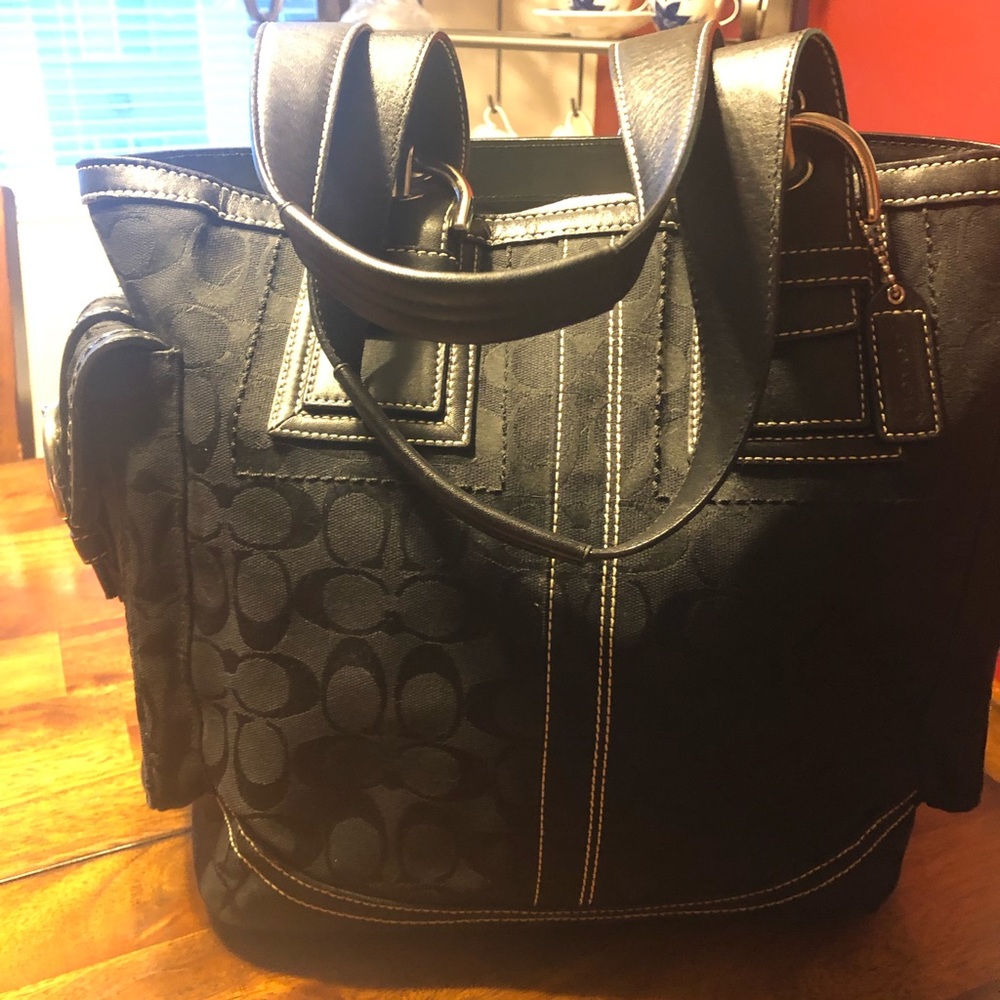 Large beautiful Coach bag